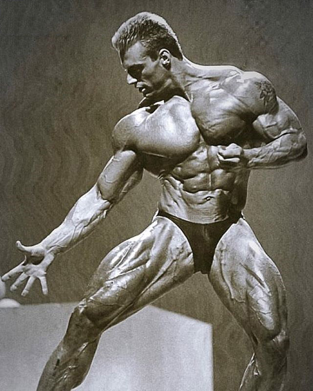 Poetry in Motion”: Kai Greene's Artful Posing Routine From 2007 Mesmerizes  the Bodybuilding Community - EssentiallySports